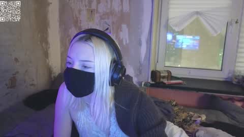 Snapshot of graylovescookies chatting on 01.11.25 graylovescookies online show from 01.11.25