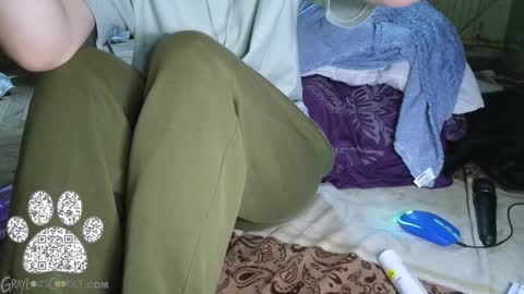 Snapshot of graylovescookies chatting on 11.01.25 graylovescookies online show from 11.01.25