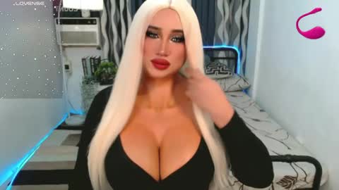 Snapshot of great_selfsuckerts chatting on 05.18.26 PAULATHEONE online show from 05.18.26