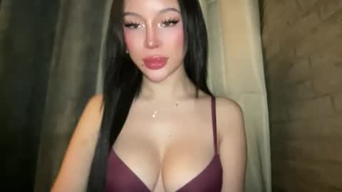 Marie Pelie online show from 12.18.25