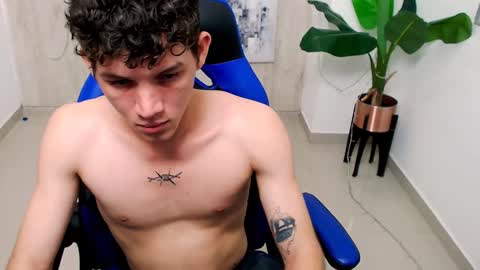 Snapshot of grecia_millercol chatting on 12.10.24 grecia_millercol online show from 12.10.24