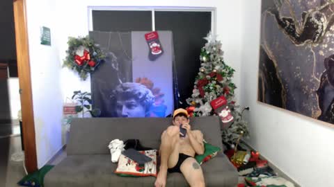 Snapshot of grecia_millercol chatting on 12.14.24 grecia_millercol online show from 12.14.24