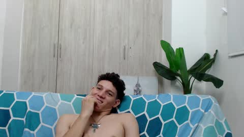 Snapshot of grecia_millercol chatting on 12.30.24 grecia_millercol online show from 12.30.24