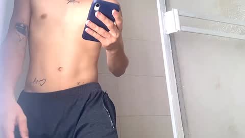 Snapshot of grecia_millercol chatting on 01.04.25 grecia_millercol online show from 01.04.25