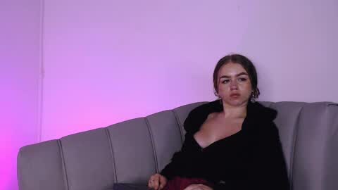 Snapshot of grecia_rouse chatting on 02.06.25  GRECIA  online show from 02.06.25