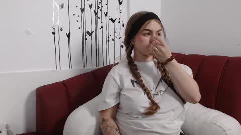 Snapshot of grecia_rouse chatting on 09.09.25  GRECIA  online show from 09.09.25