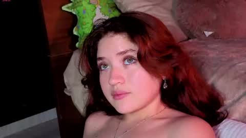 Snapshot of greeneyes_diamond chatting on 08.03.26 greeneyes_diamond online show from 08.03.26