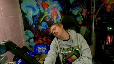 Snapshot of greenlungs8195 chatting on 12.27.24 Greenlungs8195 online show from 12.27.24