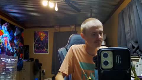 Snapshot of greenlungs8195 chatting on 09.20.25 Greenlungs8195 online show from 09.20.25