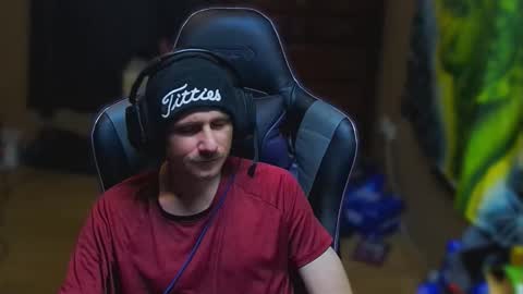 Snapshot of greenlungs8195 chatting on 11.25.25 Greenlungs8195 online show from 11.25.25