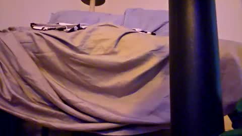 Snapshot of greenvertgo chatting on 10.05.25 greenvertgo online show from 10.05.25