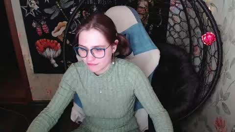 Snapshot of greenwitch9 chatting on 05.03.26 Lina online show from 05.03.26