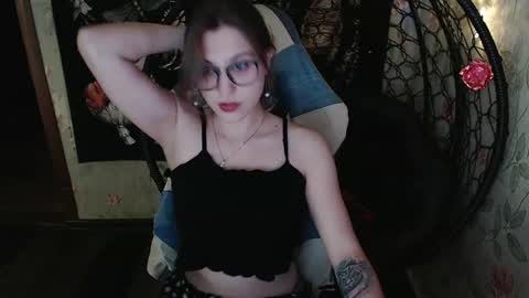 Snapshot of greenwitch9 chatting on 05.19.26 Lina online show from 05.19.26