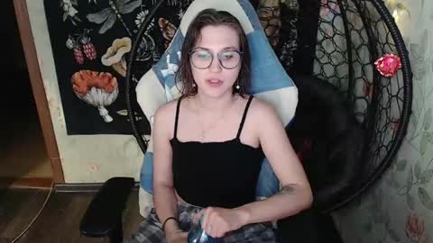Snapshot of greenwitch9 chatting on 06.09.26 Lina online show from 06.09.26