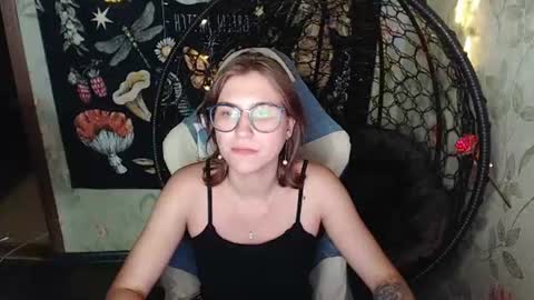 Snapshot of greenwitch9 chatting on 07.27.26 Lina online show from 07.27.26