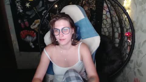 Snapshot of greenwitch9 chatting on 07.29.26 Lina online show from 07.29.26