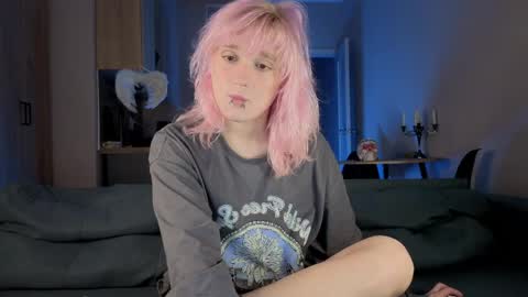 Greg-independent model online show from 03.26.26