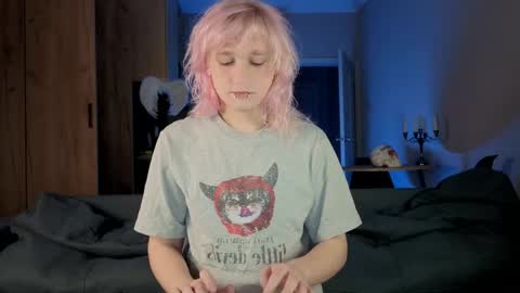 Greg-independent model online show from 04.26.26