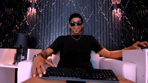 GregorySforza online show from 04.11.26