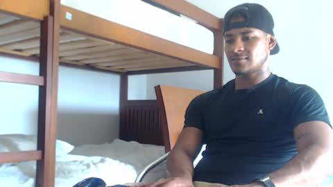 Snapshot of gregory_x chatting on 12.18.24 Gregory max online show from 12.18.24