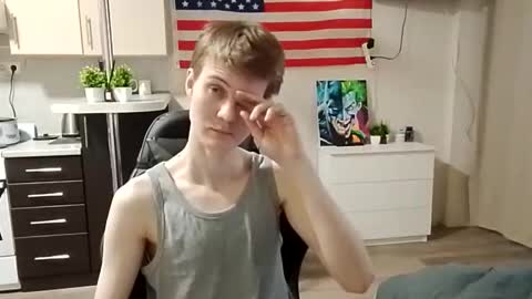 Snapshot of greonn chatting on 04.23.26 Felix online show from 04.23.26