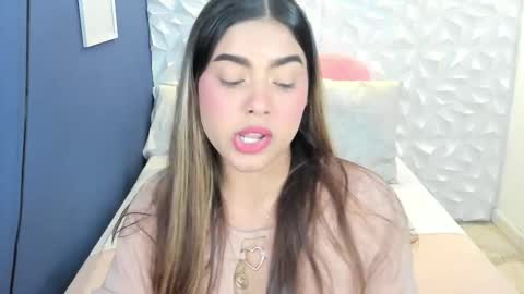 Snapshot of greta_rouse chatting on 12.12.24 Greta Rouse online show from 12.12.24