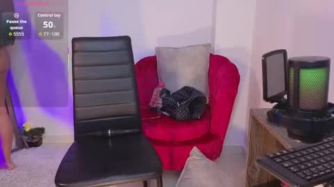 Snapshot of gretta_lane chatting on 09.19.25 Jenny online show from 09.19.25