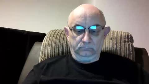 Snapshot of grey_dom chatting on 12.08.24 Master Sir online show from 12.08.24