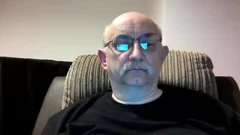 Snapshot of grey_dom chatting on 12.21.24 Master Sir online show from 12.21.24