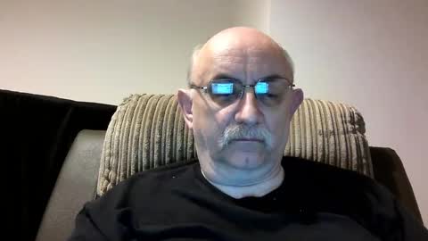Snapshot of grey_dom chatting on 12.21.24 Master Sir online show from 12.21.24