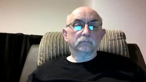 Snapshot of grey_dom chatting on 12.21.24 Master Sir online show from 12.21.24