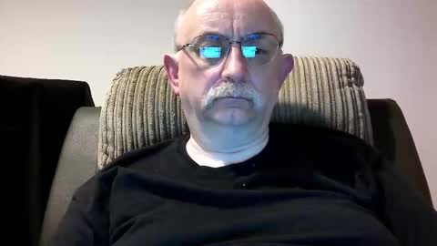 Snapshot of grey_dom chatting on 12.22.24 Master Sir online show from 12.22.24