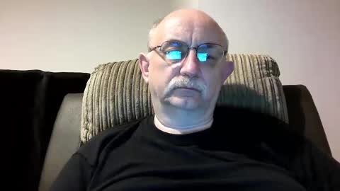 Snapshot of grey_dom chatting on 12.26.24 Master Sir online show from 12.26.24