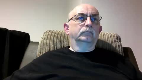 Snapshot of grey_dom chatting on 12.29.24 Master Sir online show from 12.29.24