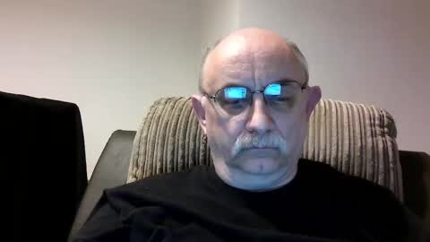 Snapshot of grey_dom chatting on 12.31.24 Master Sir online show from 12.31.24