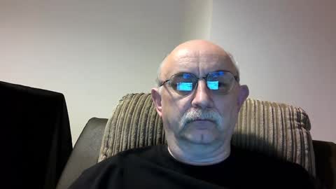Snapshot of grey_dom chatting on 01.01.25 Master Sir online show from 01.01.25
