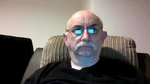 Snapshot of grey_dom chatting on 01.04.25 Master Sir online show from 01.04.25
