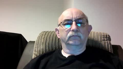 Snapshot of grey_dom chatting on 01.05.25 Master Sir online show from 01.05.25