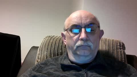 Snapshot of grey_dom chatting on 01.07.25 Master Sir online show from 01.07.25