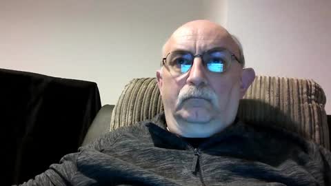 Snapshot of grey_dom chatting on 01.07.25 Master Sir online show from 01.07.25