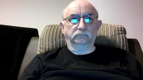 Snapshot of grey_dom chatting on 01.09.25 Master Sir online show from 01.09.25