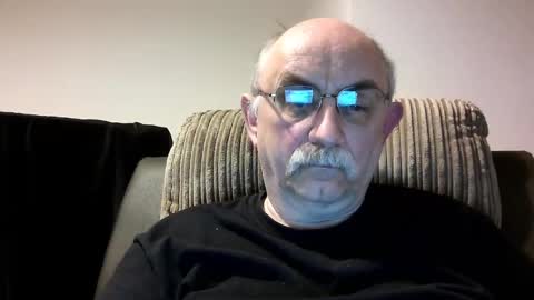 Snapshot of grey_dom chatting on 02.23.25 Master Sir online show from 02.23.25