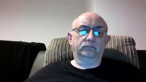 Snapshot of grey_dom chatting on 03.09.25 Master Sir online show from 03.09.25
