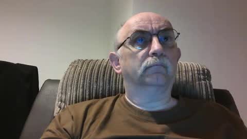 Snapshot of grey_dom chatting on 09.29.25 Master Sir online show from 09.29.25