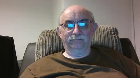 Snapshot of grey_dom chatting on 09.29.25 Master Sir online show from 09.29.25