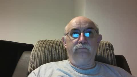 Snapshot of grey_dom chatting on 10.01.25 Master Sir online show from 10.01.25