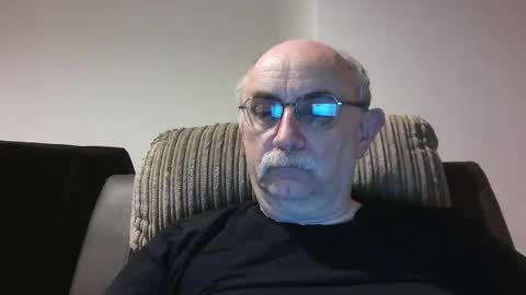 Snapshot of grey_dom chatting on 10.03.25 Master Sir online show from 10.03.25