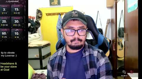 Snapshot of greybondage93 chatting on 01.14.25 Grey Hardy Slave online show from 01.14.25