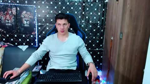 griego01 online show from 10.01.25