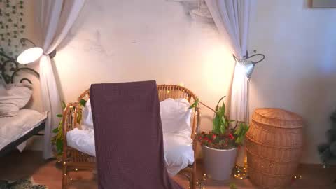 Gwen online show from 02.20.26